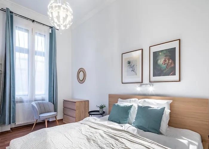 Super - Very Lively Area - In Gozsdu Apartman Budapest